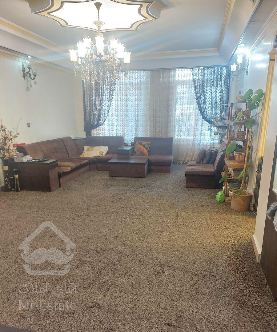 120متر آلاله شرقی(سالن پرده خور)3خواب