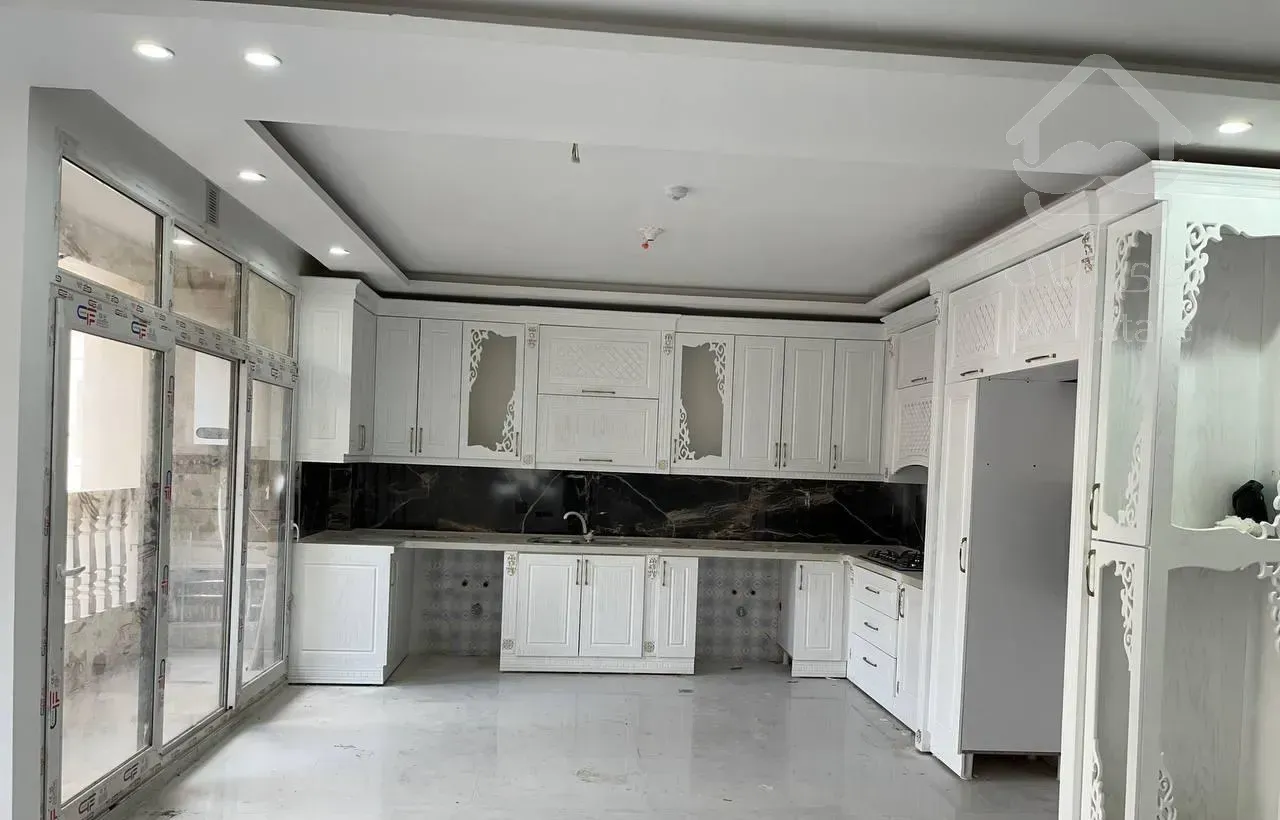 آپارتمان155 متری بین خیابان امام رضا و امام خمینی