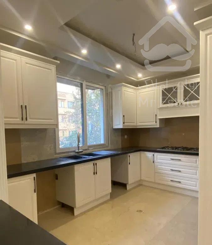 اپارتمان ۱۵۰متر  /نوسازکلید نخورده/اندرزگو