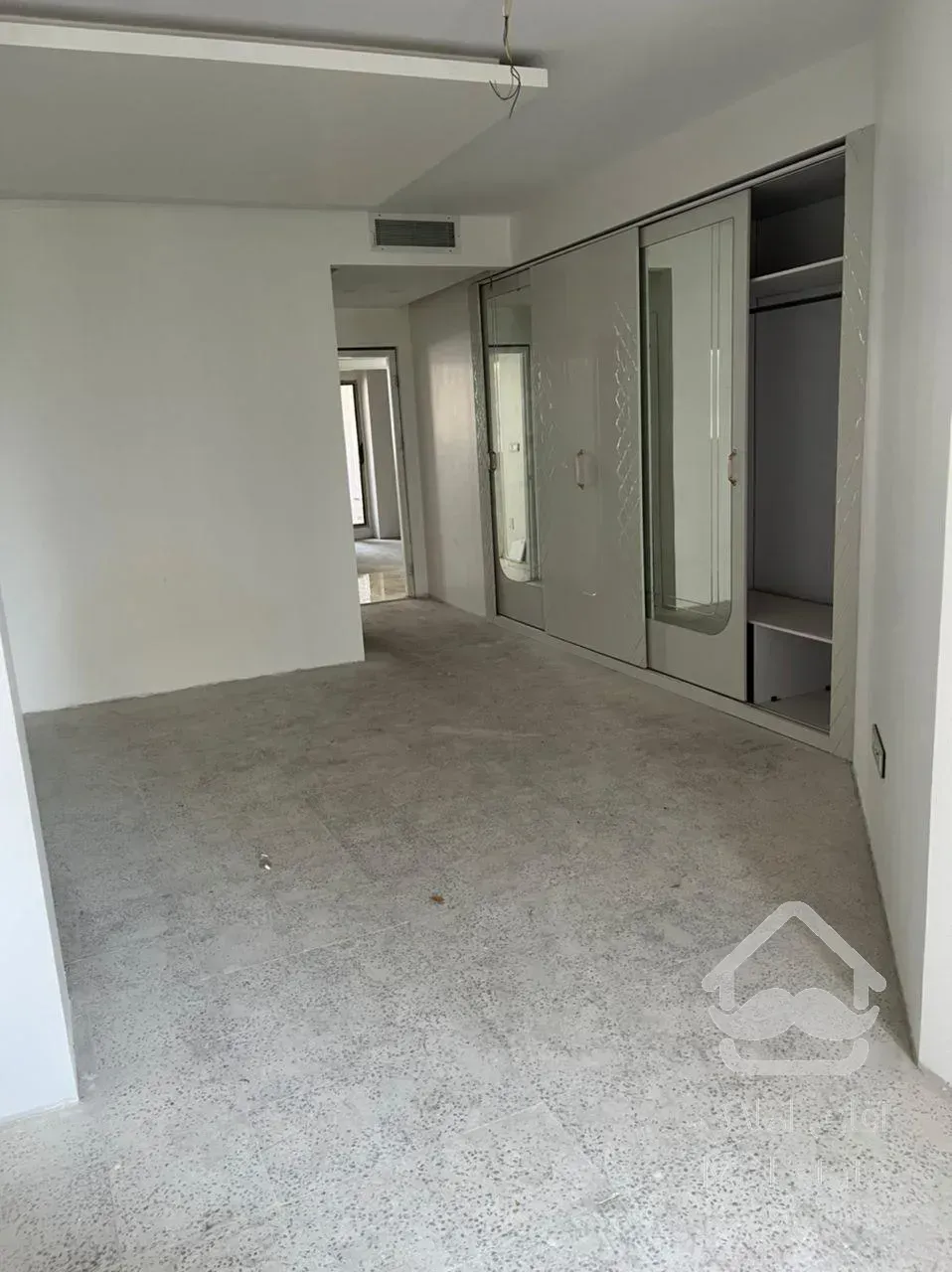 اجاره و رهن آپارتمان زعفرانیه 200  متر لوکس