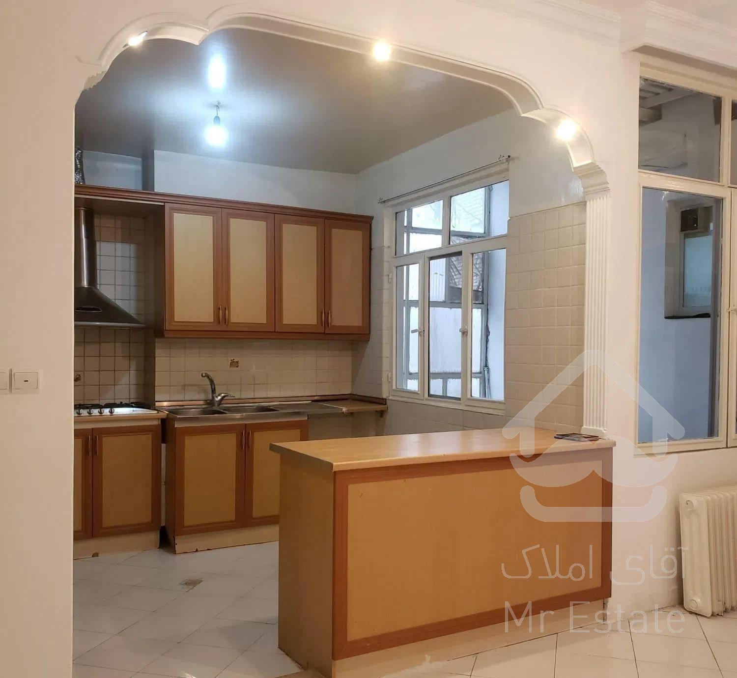 اندرزگو/ ۱۵۰ متر/ دو خواب