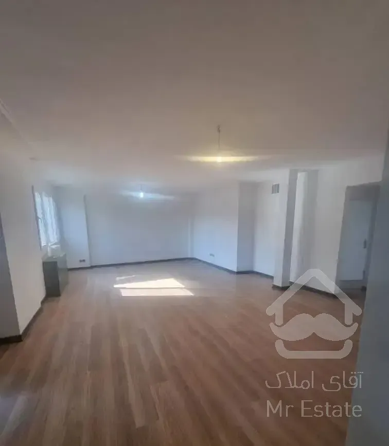 ۱۳۵متر سه خوابه ظفر بلوار ارش