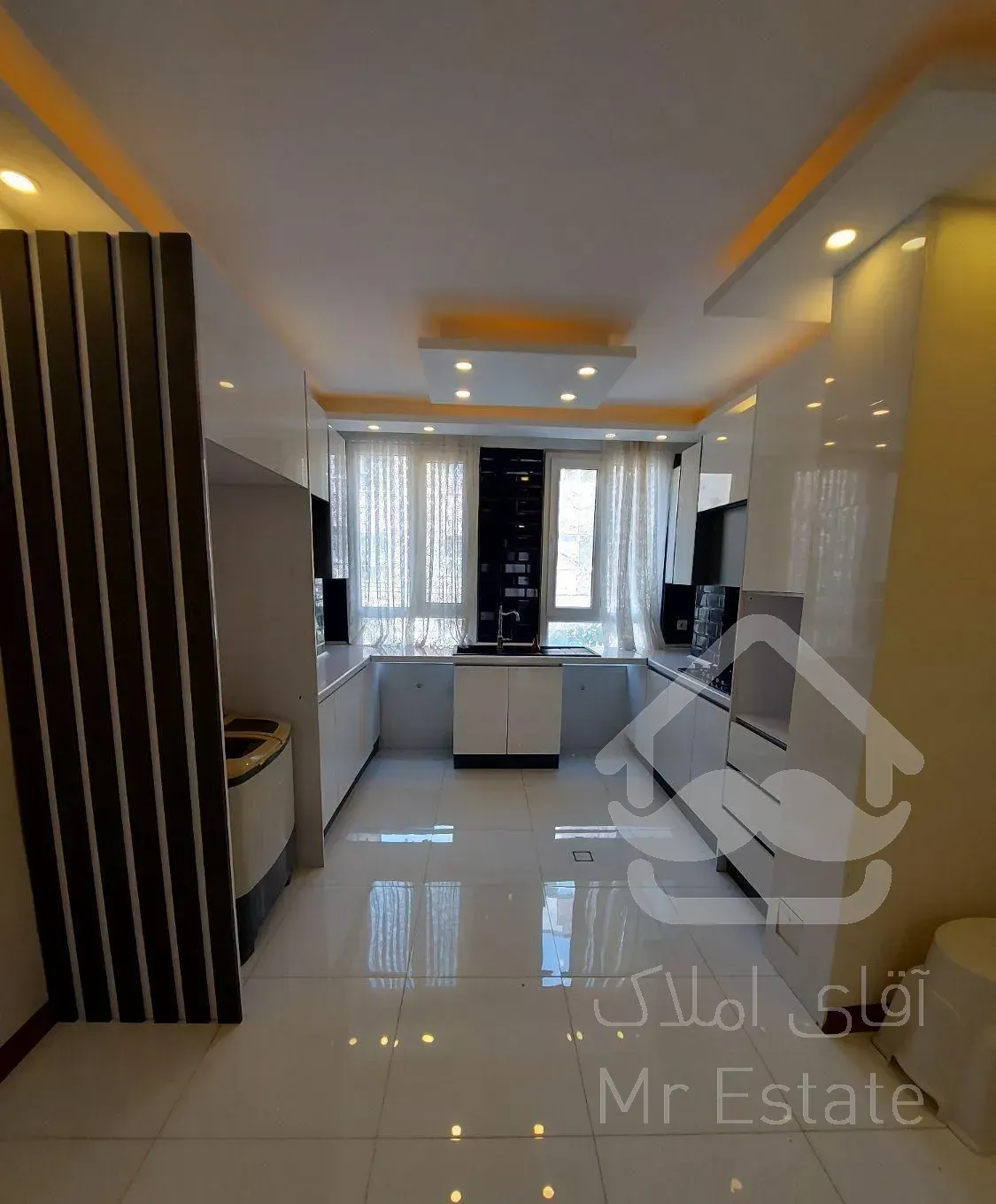 ۶۶ متر ۲ خوابه نوسازی شده با پارکینگ و انباری