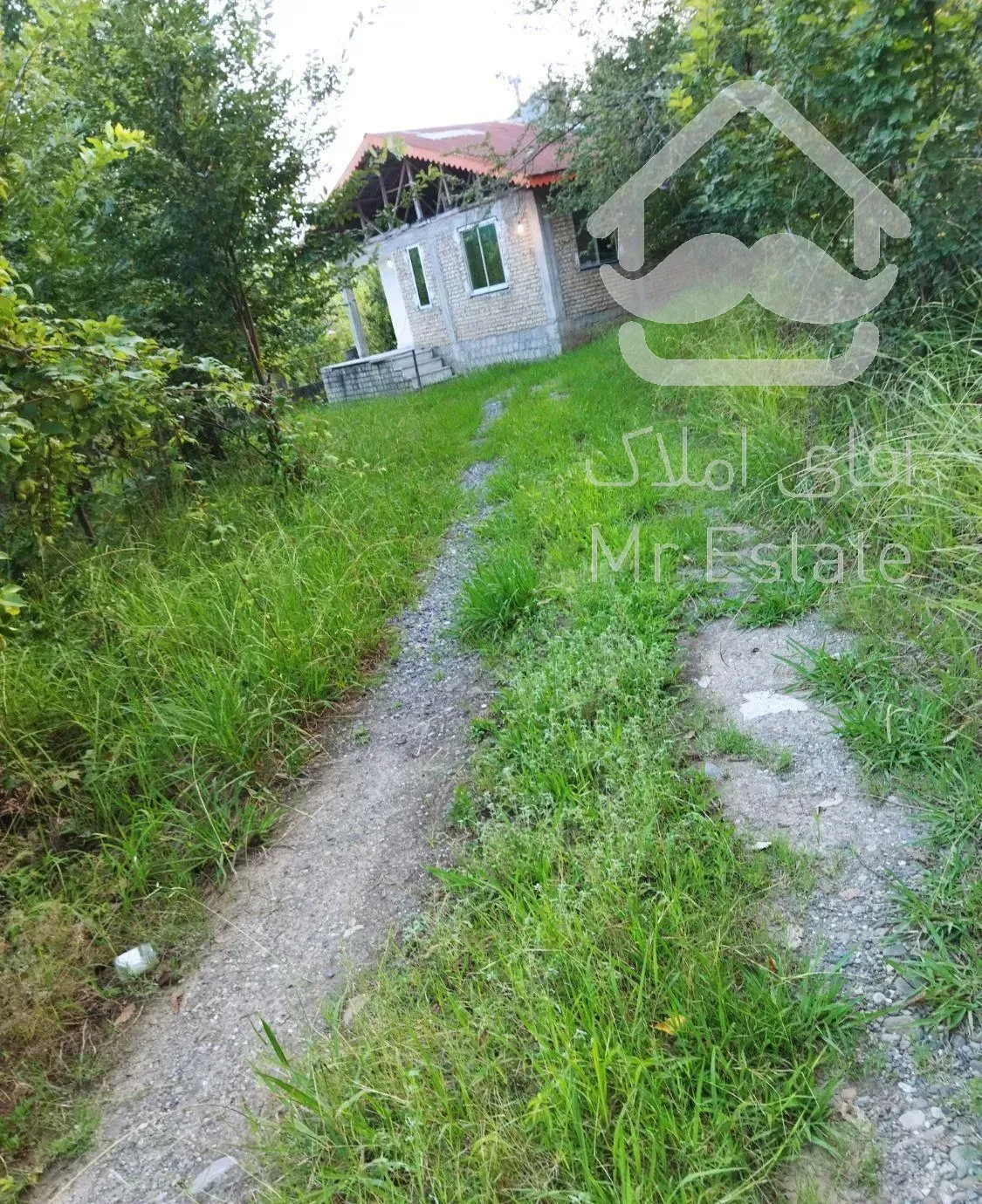 خانه با حیاط بزرگ در موشا