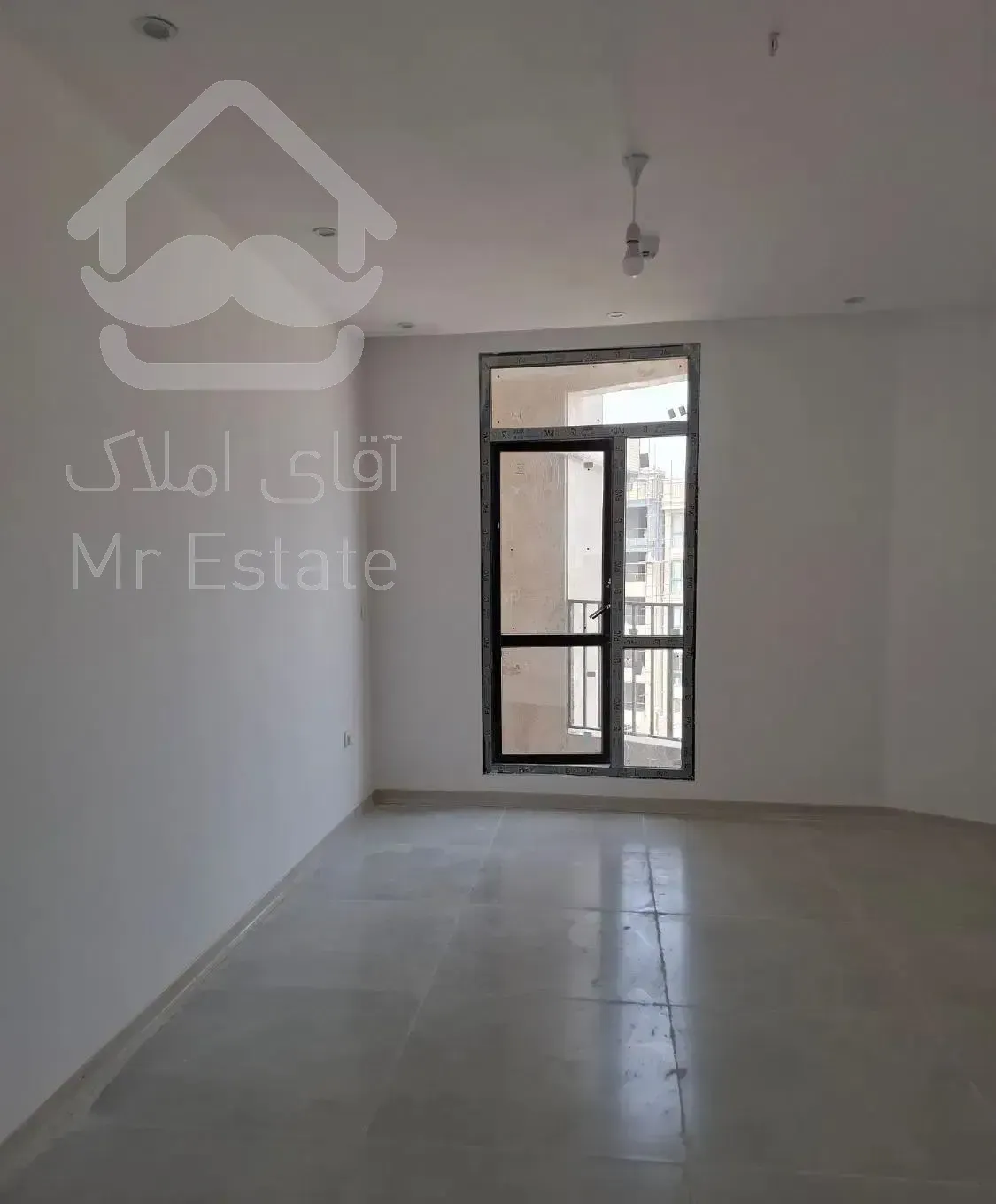 ۱۰۰ متر / نوساز / اقبال