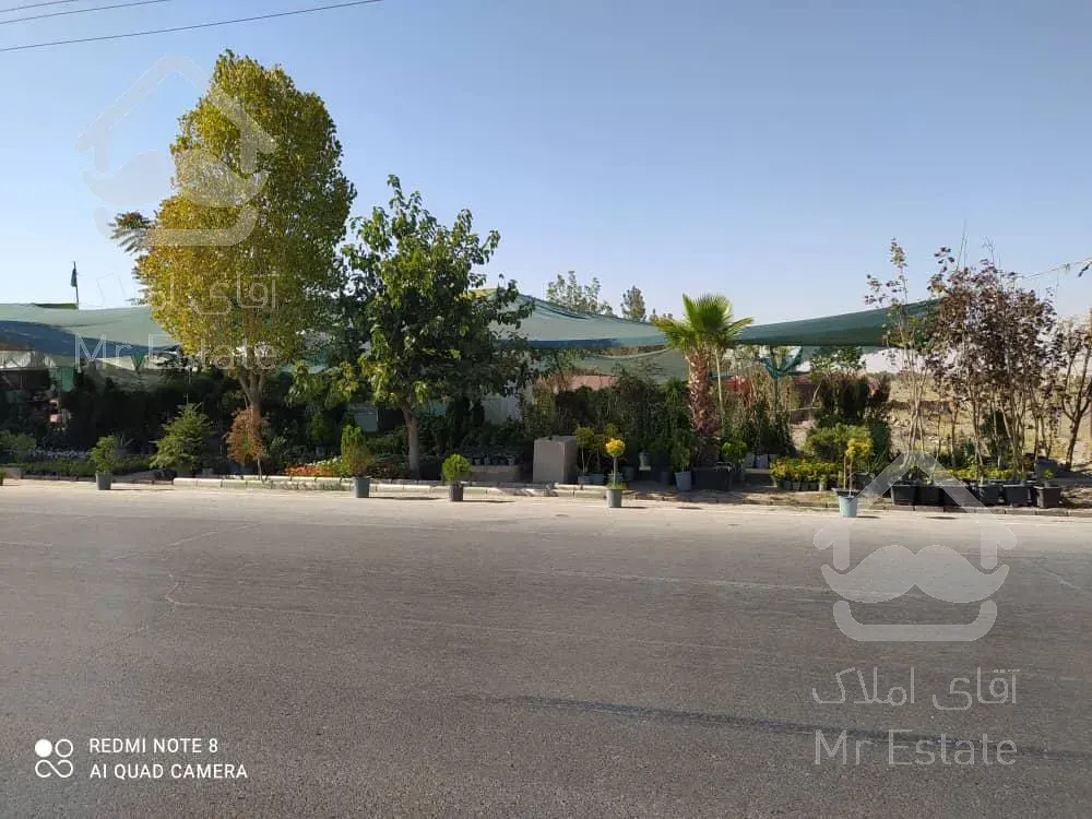 ۷۰۳ متر زمین با پروانه ساخت