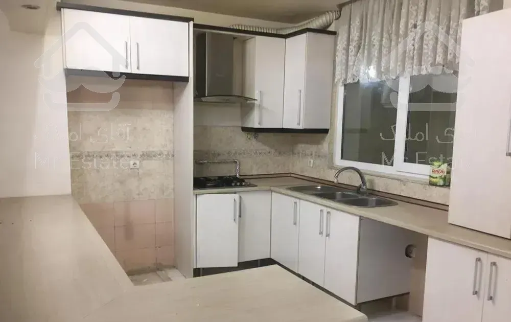 ١٠٠ متر* دو خواب* تخلیه* پارکینگ اختصاصی* گلشهر