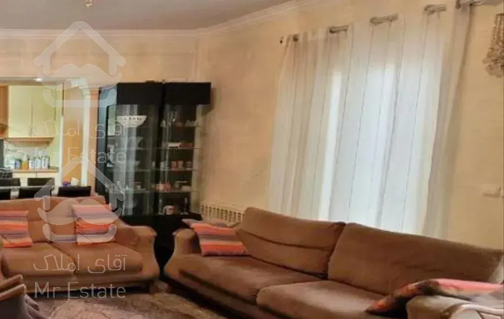 93متر،قلهک،دولت