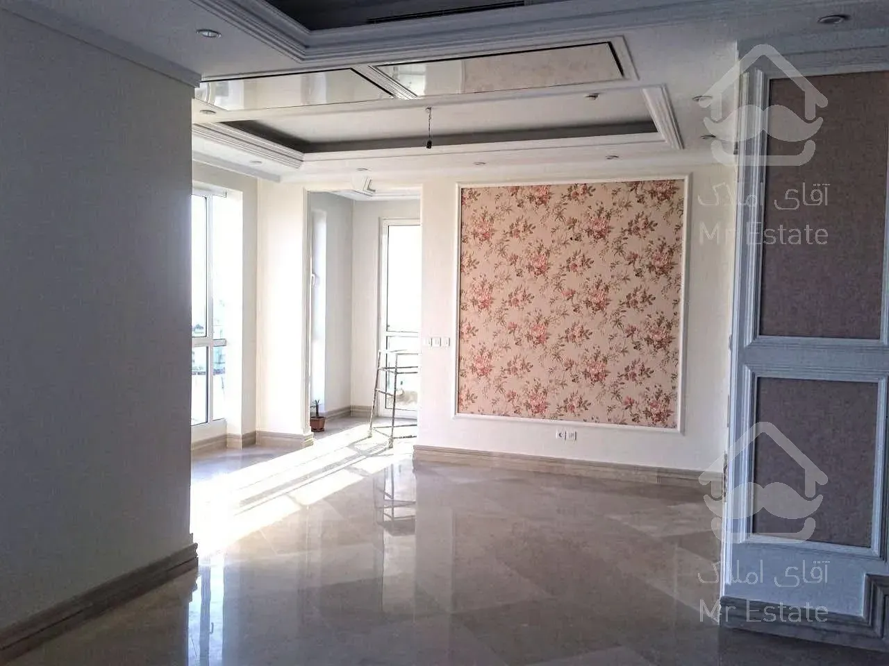 خرید 270 متری آپارتمان سنبل فرمانیه