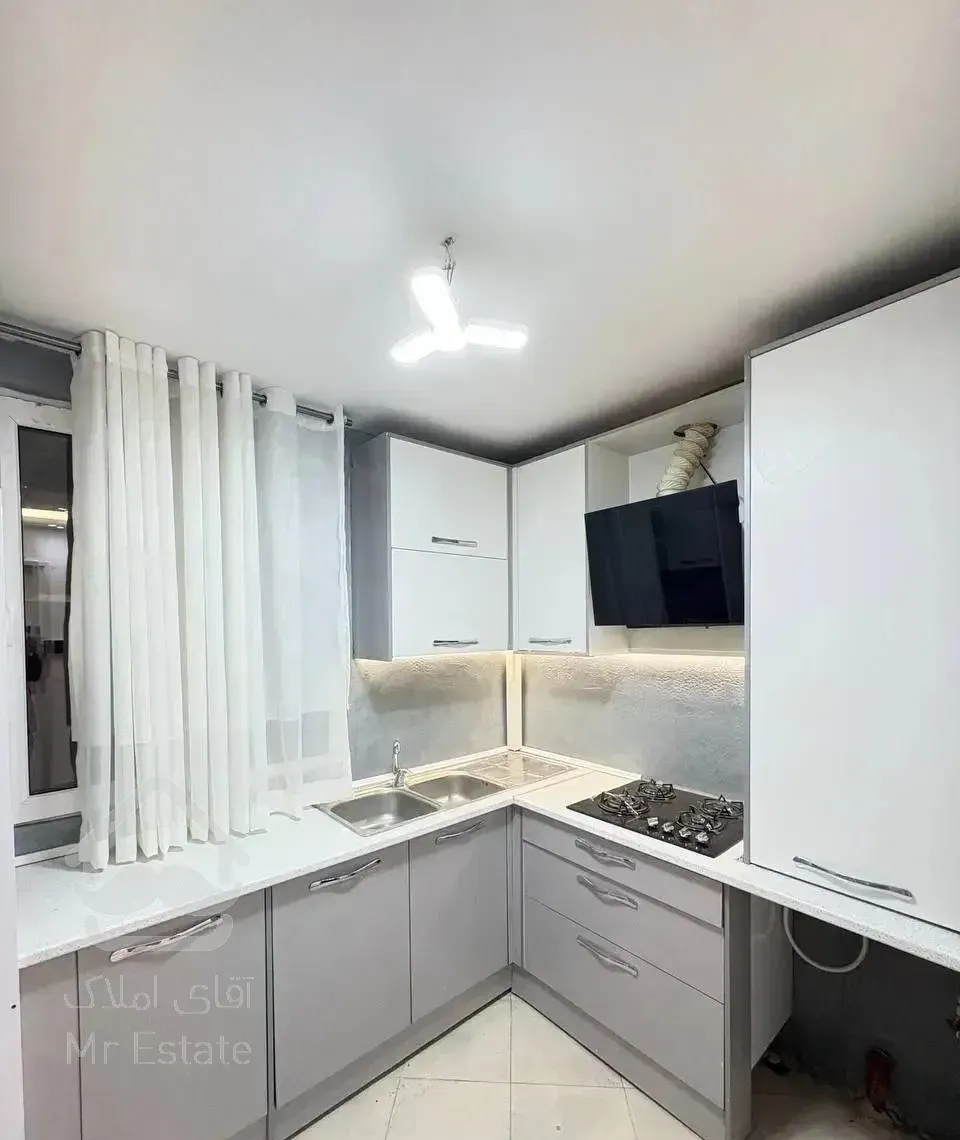 ۱۰۰متر آپارتمان فول در پرند