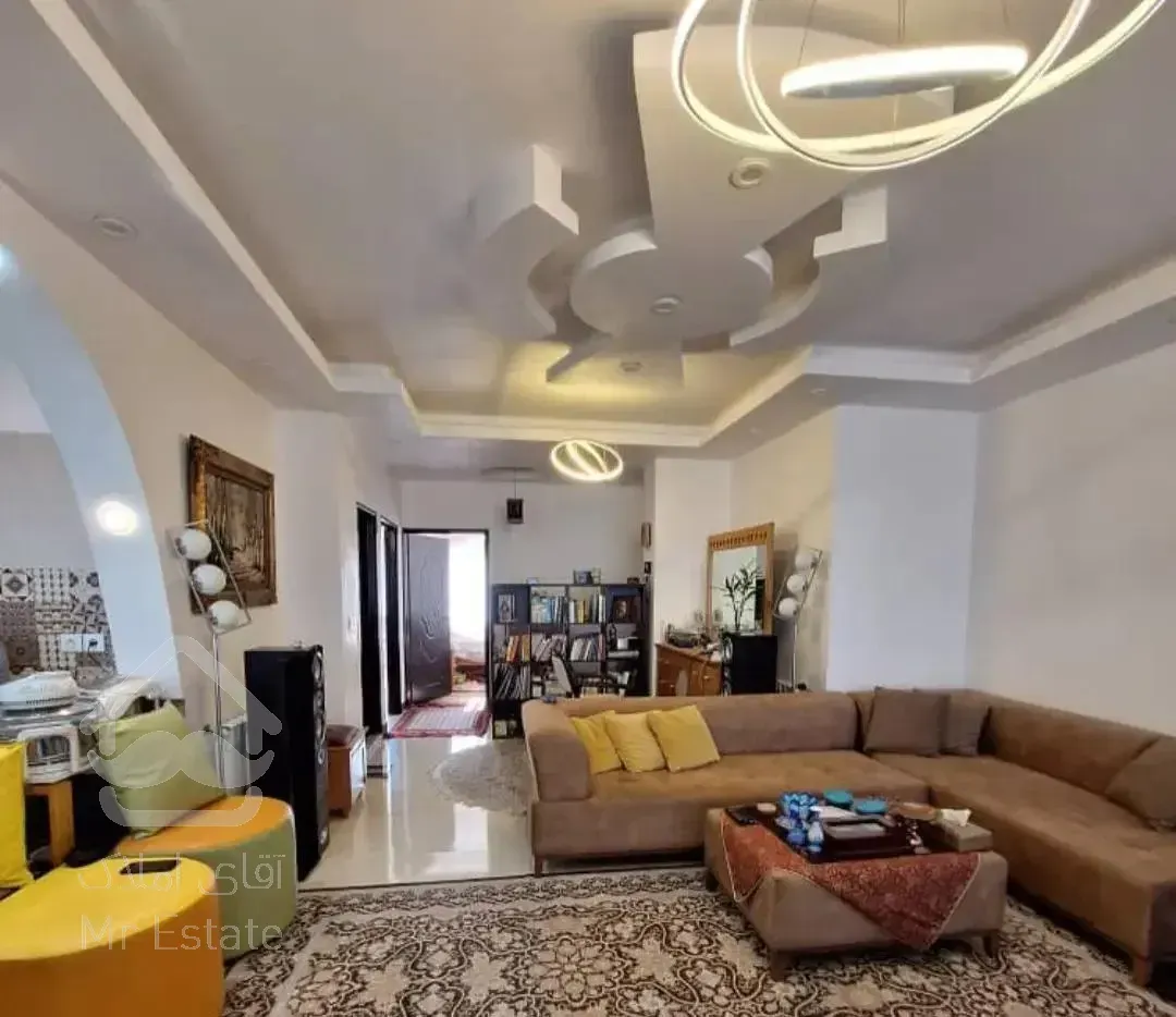 ۹۰ متر اپارتمان  ۲ خ شیک نوساز تراس کم واحد