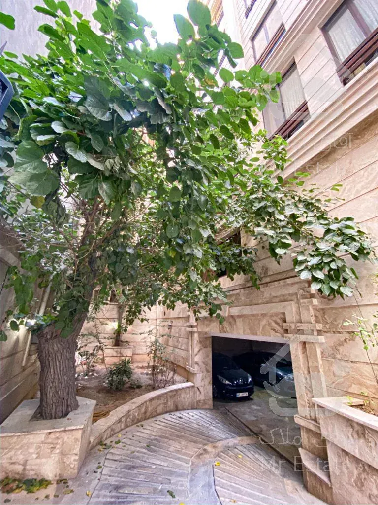 145متر نوساز. طبقه پنجم متریال برند