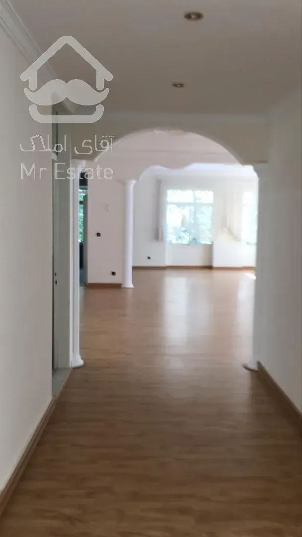 اجاره و رهن آپارتمان کامرانیه 300  متر شیک