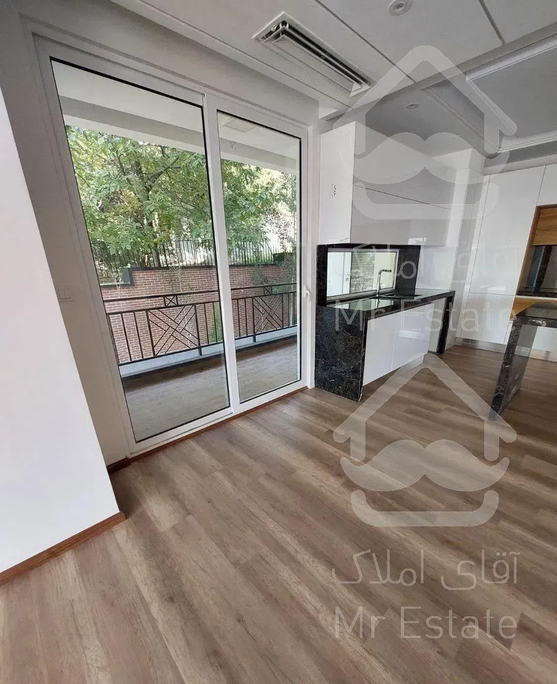 ۲۳۳ متر  لوکیشن سوهانک