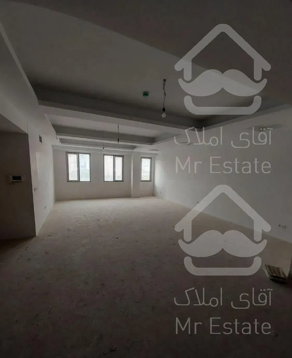 ۱۲۹ متری برج نوساز با ویو دریاچه