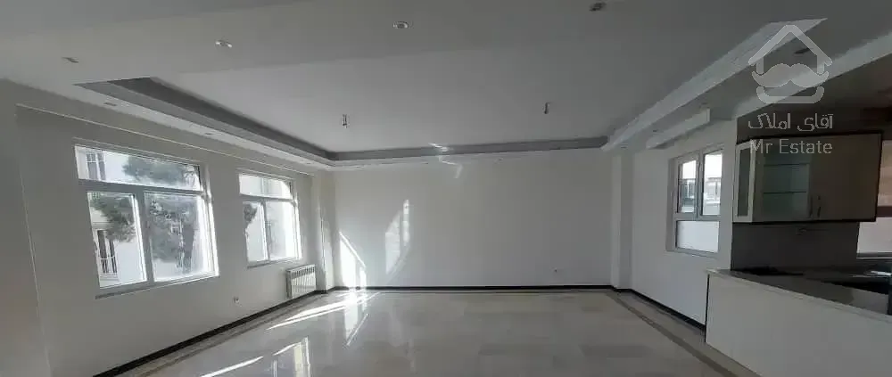 آپارتمان ۱۴۶ متری/۳خوابه/در خواجه عبدالله(غرق نور)