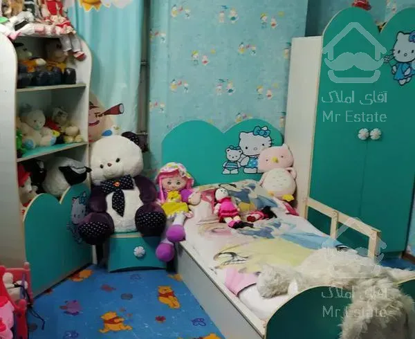 آپارتمان صد متر دوخوابه رو به شهر