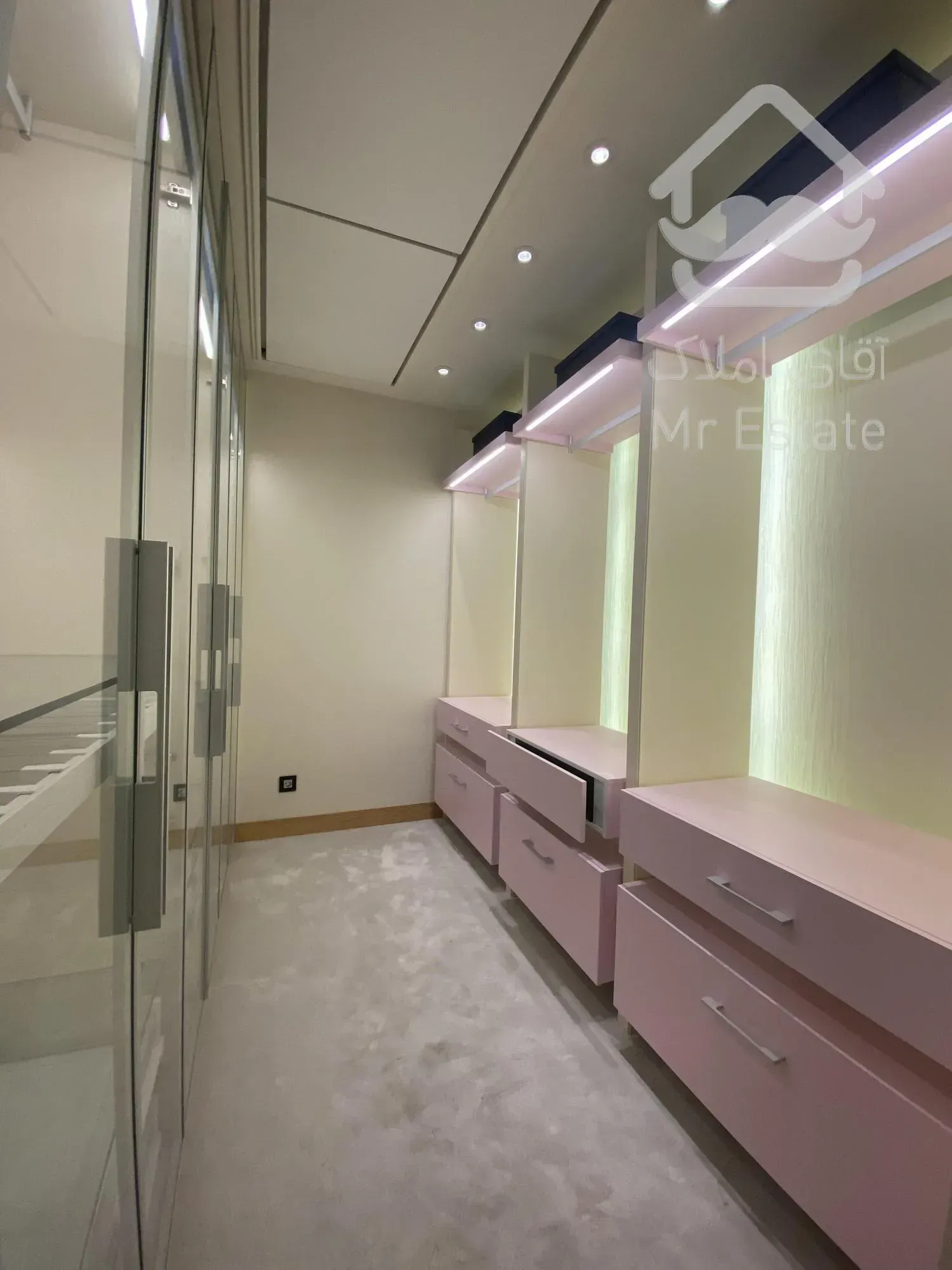 ۵۵۰ متر ساب پنت در لوکس ترین برج باغ نیاوران