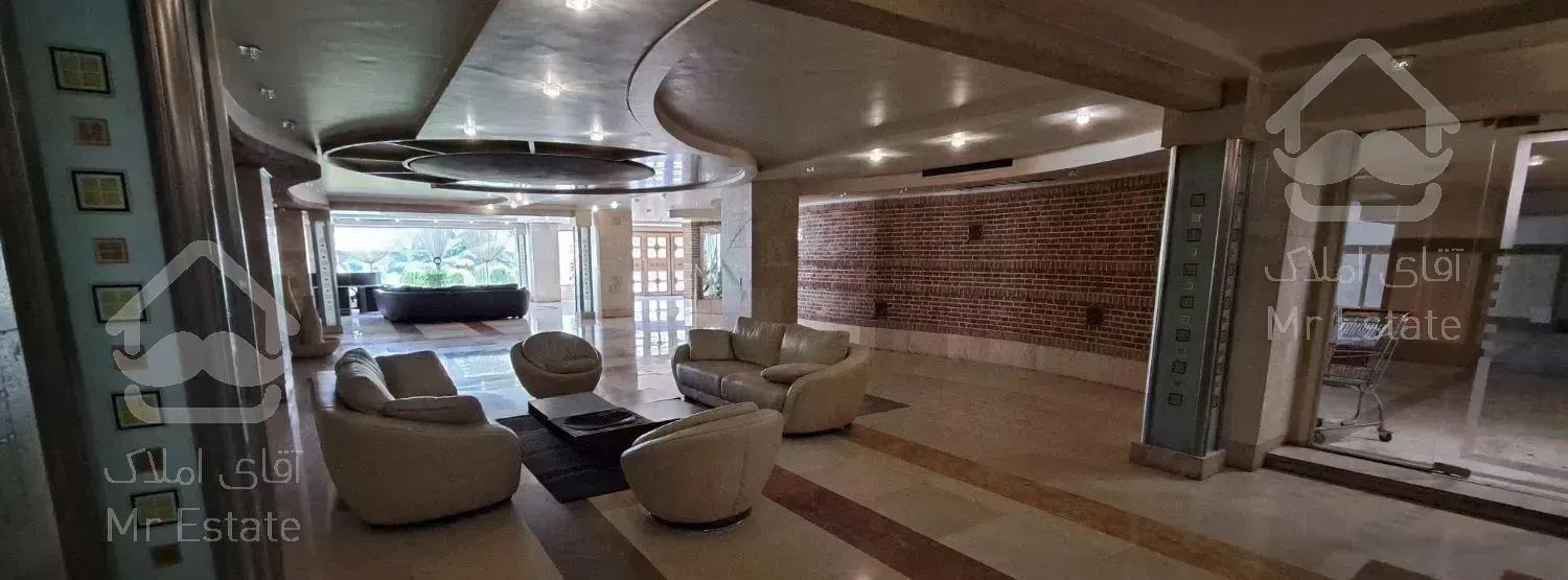 فرمانیه دیباجی شمالی ۲۱۰ متر ۳ پارکینگ مشاعات دار