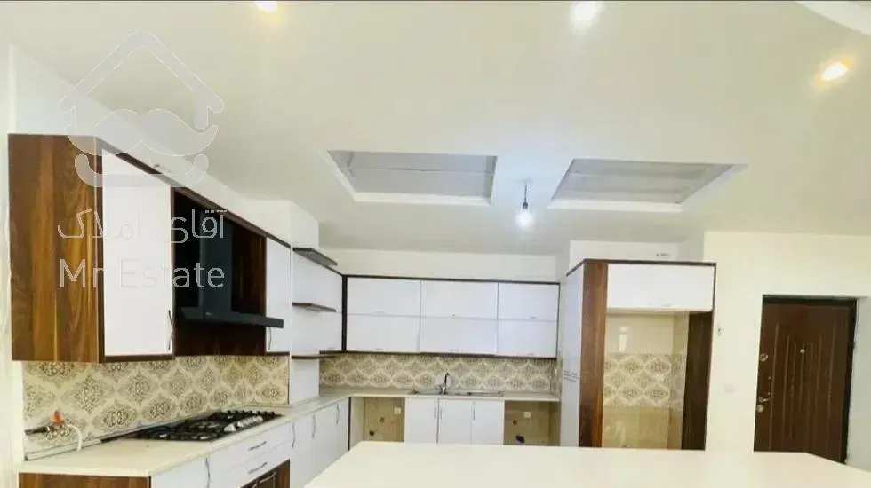 واحد ۱۱۴ متری دو خوابه* دریاچه چیتگر * منطقه۲۲