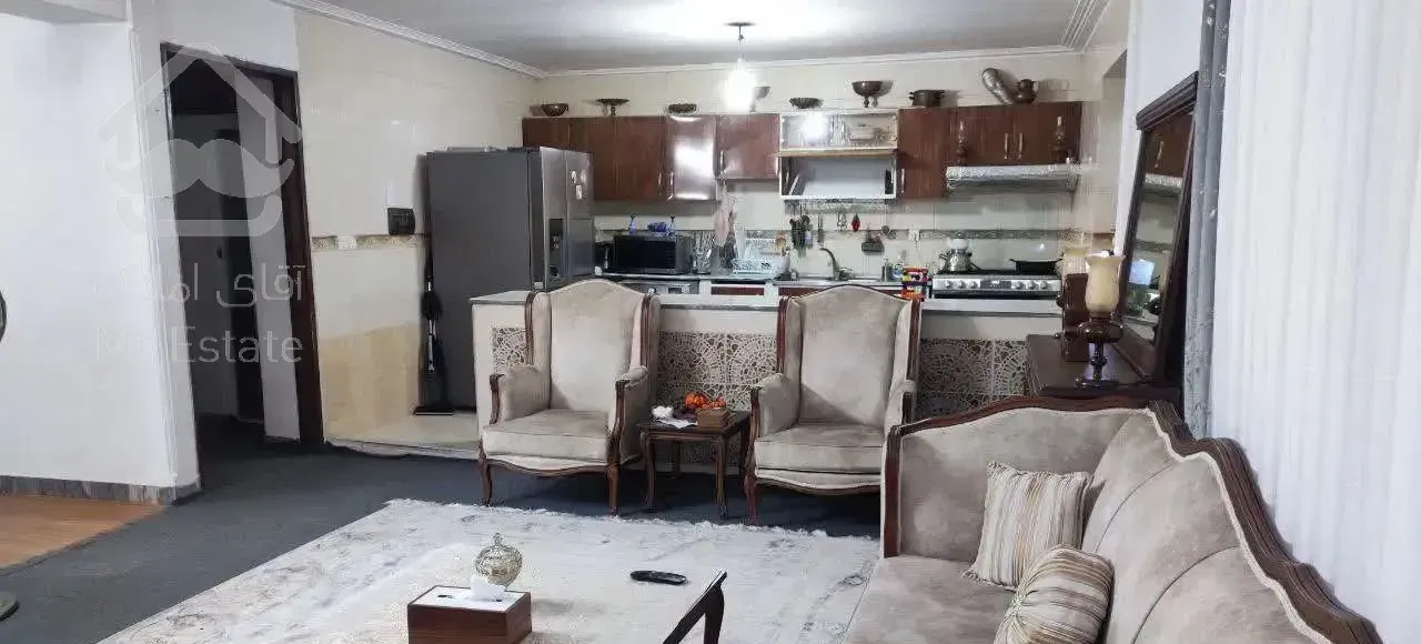 خانه دو اتاق خوابه حیاطدار