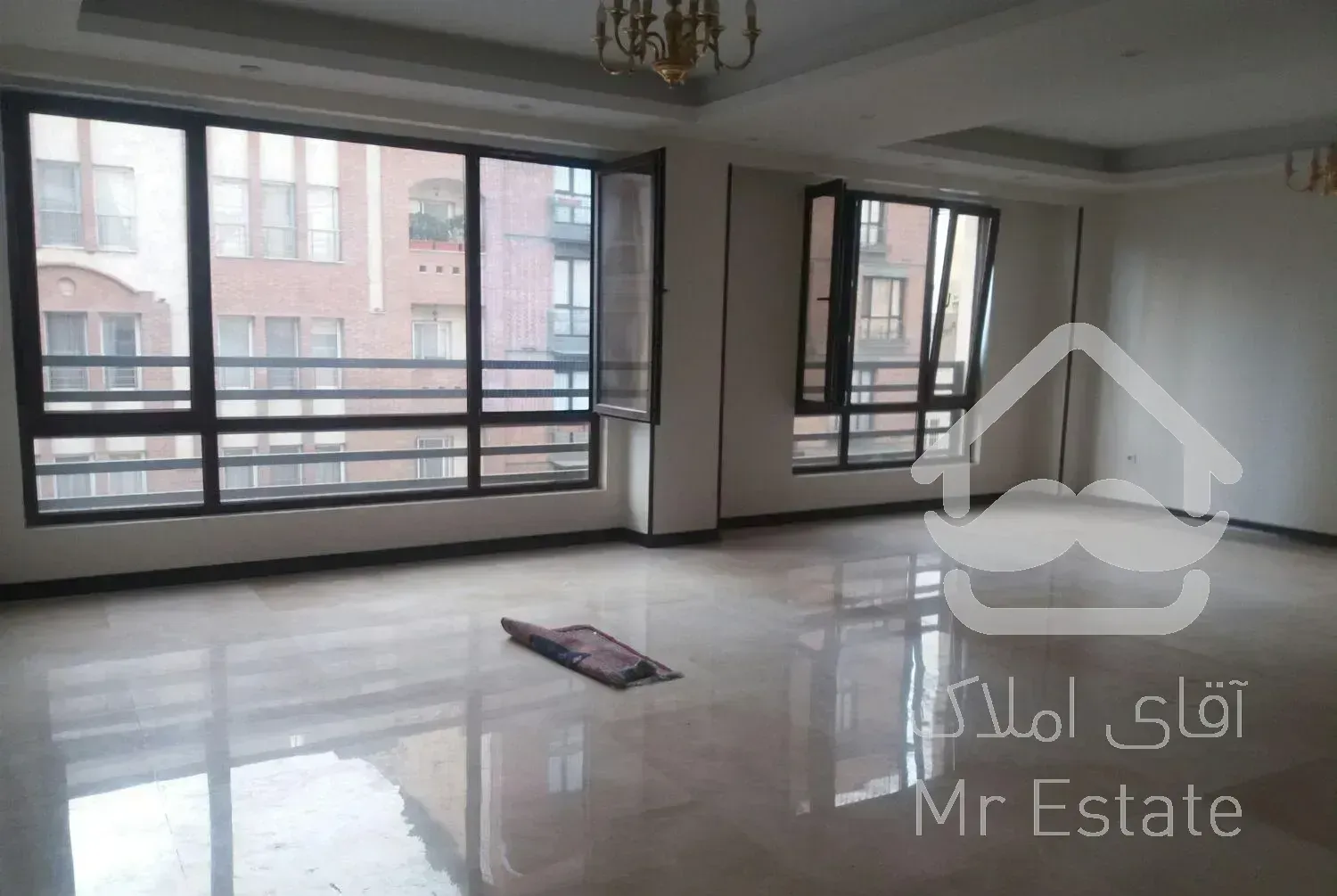 آپارتمان 209 متر ، تک واحدی ، سه پارکینگ ، هروی