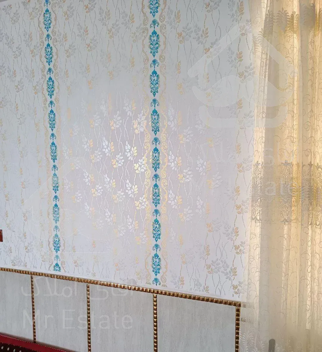 رنگ آمیزی با طرح کاغذ دیوار