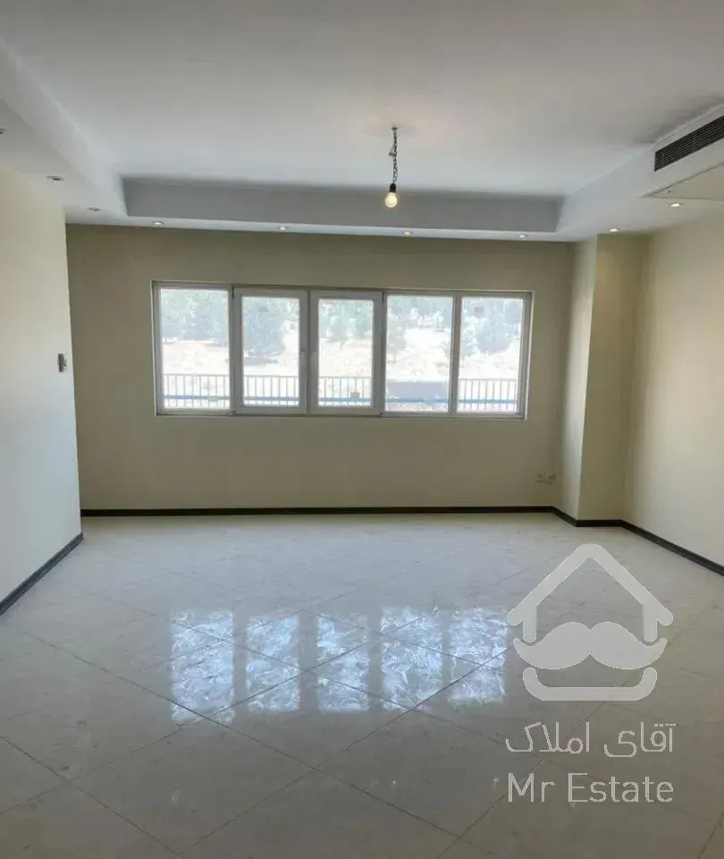 140 متر واحد فروشی در اردستانی