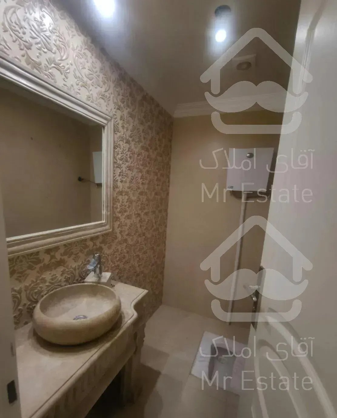 96متر ازگل گلچین/ تاپ لوکیشن منطقه ازگل/