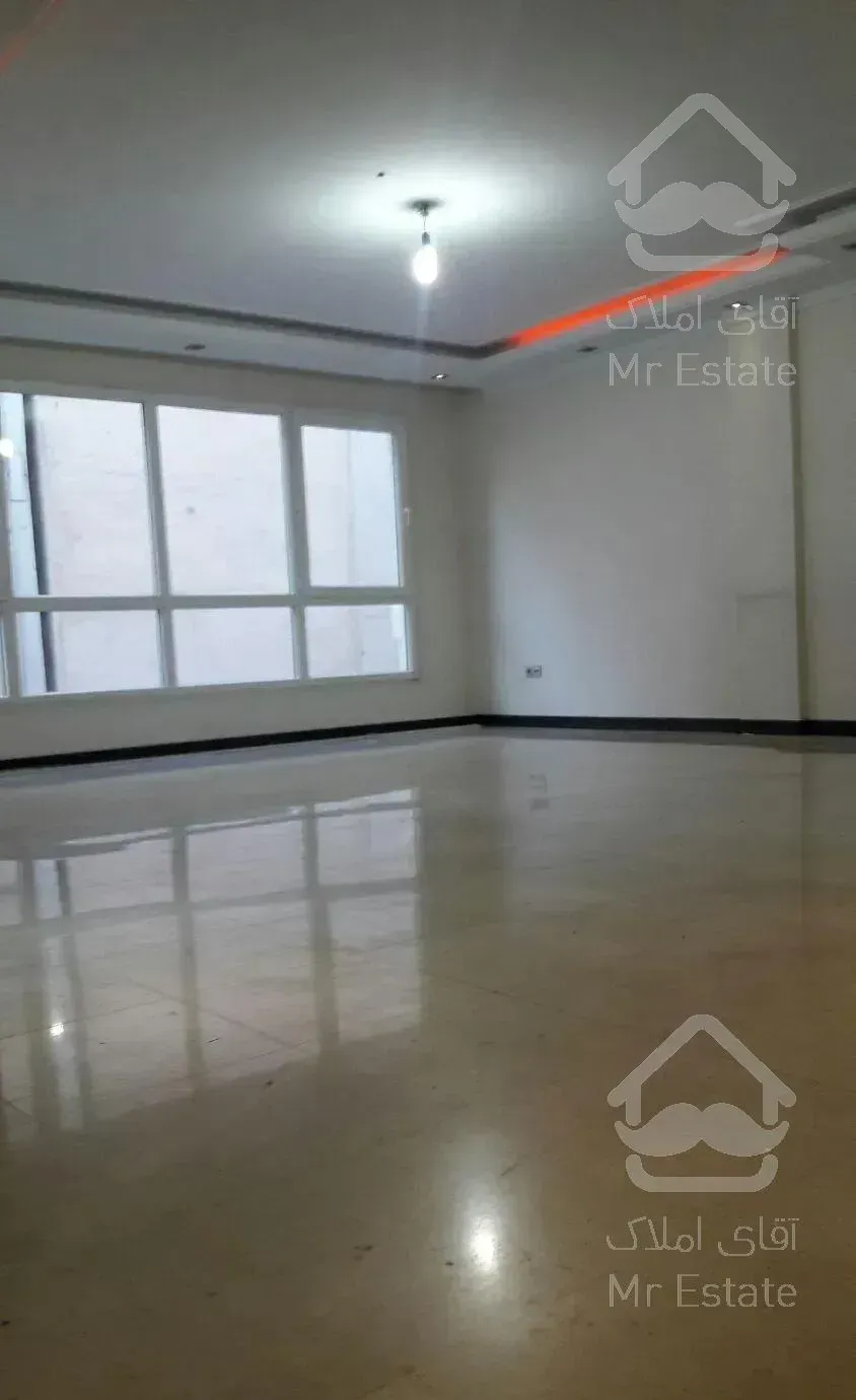 آپارتمان۱۰۵ متر ۲خوابه (حصاری)۵ساله