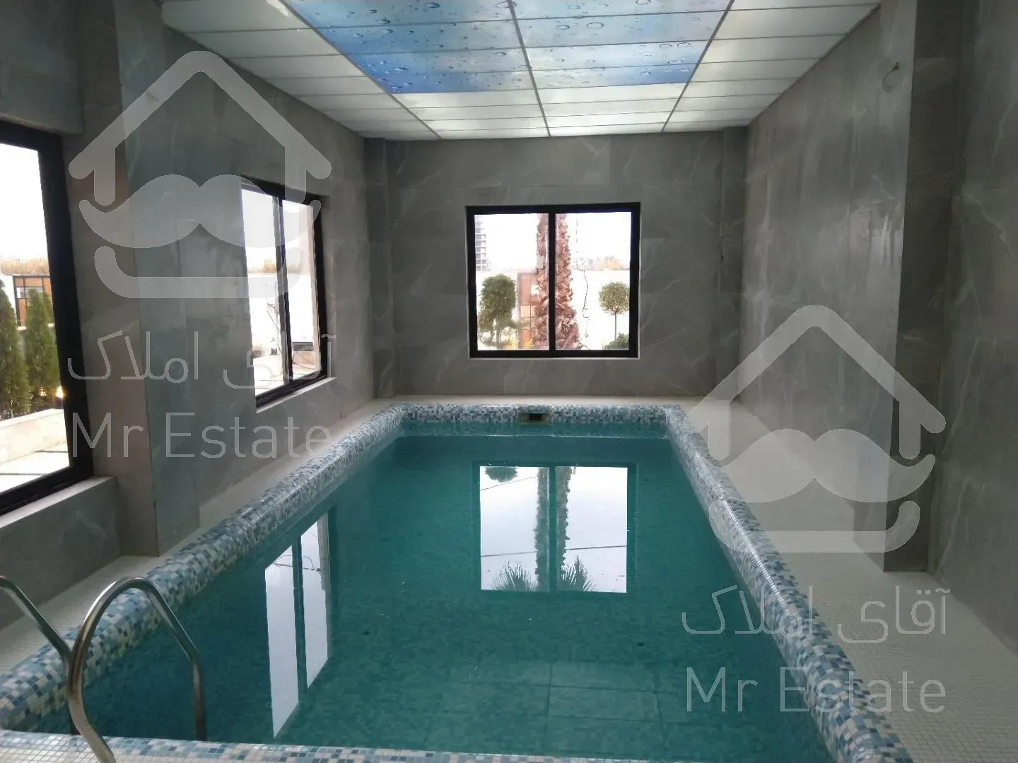 ویلا مدرن تریبلکس استخردار شهرکی سرخرود