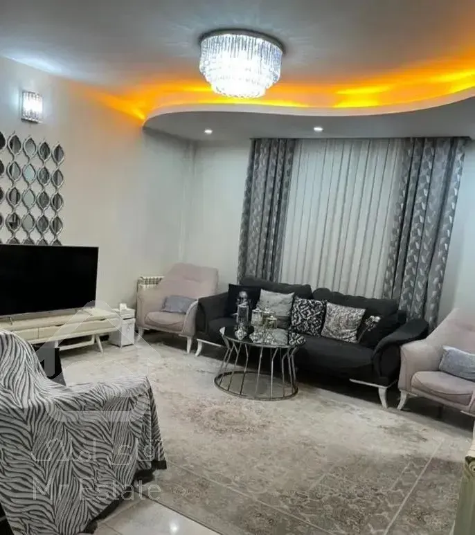 آپارتمان نقلی تک‌واحد فول بازسازی با پارکینگ/صفایی
