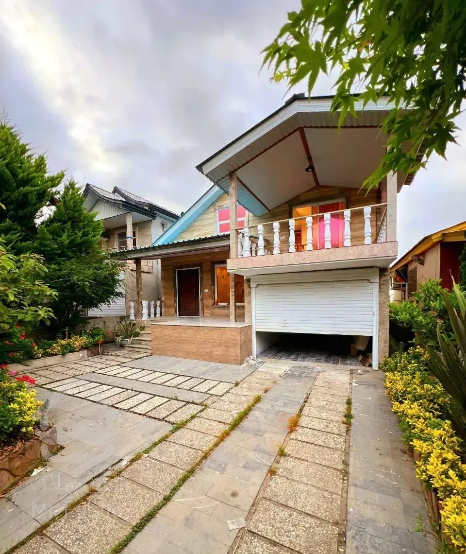 ویلاباغ نیمپیلوت 230متری سند تک برگ شهرکی بغل جنگل