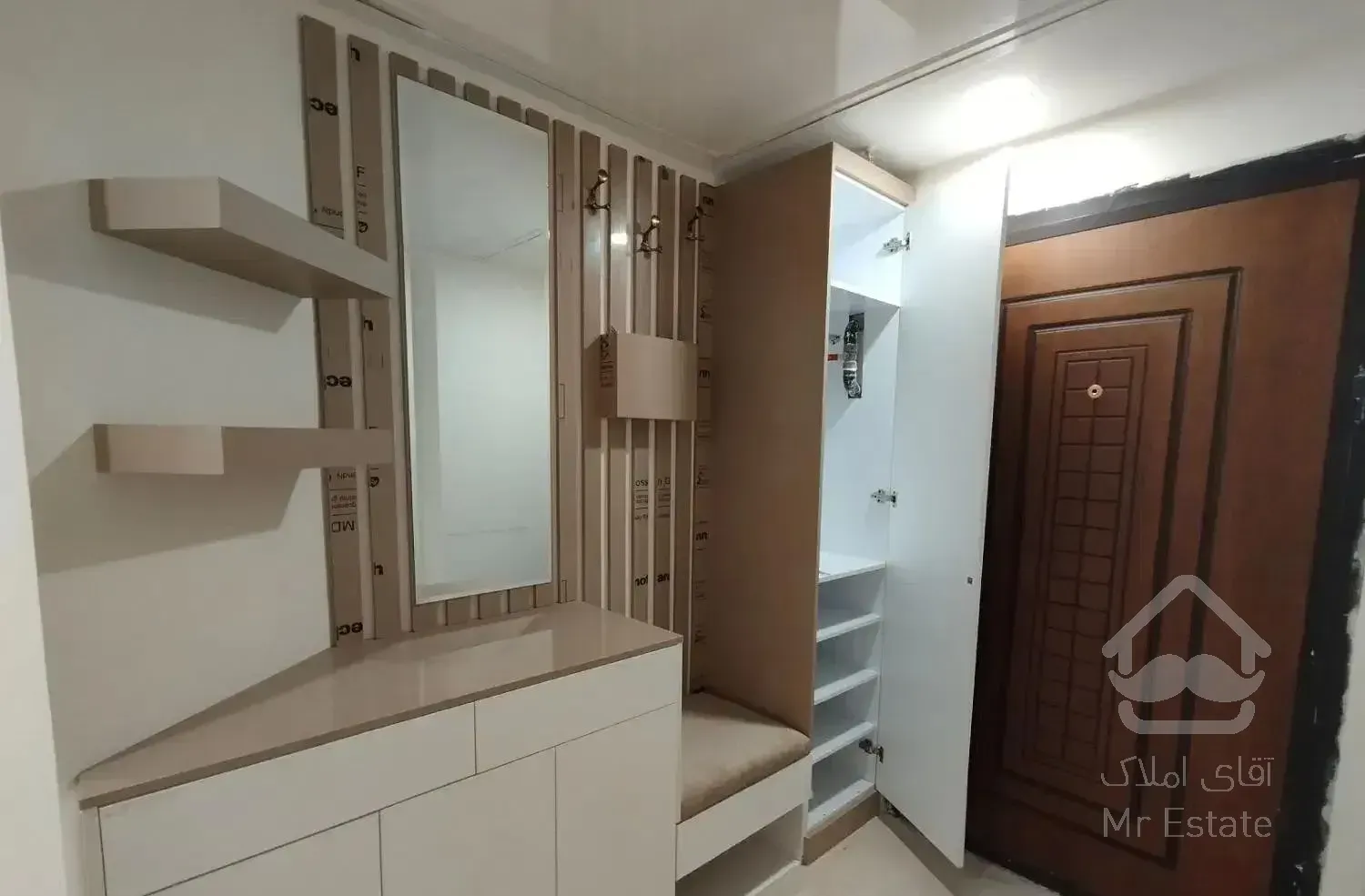 ۱۳۸ متر / کلیدنخورده/ جنوبی/ ویو جنگل چیتگر/دریاچه