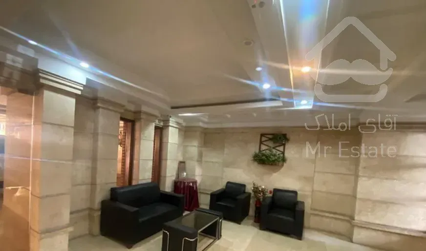 خیابان بهنام،سازنده بنام،دو بر نور