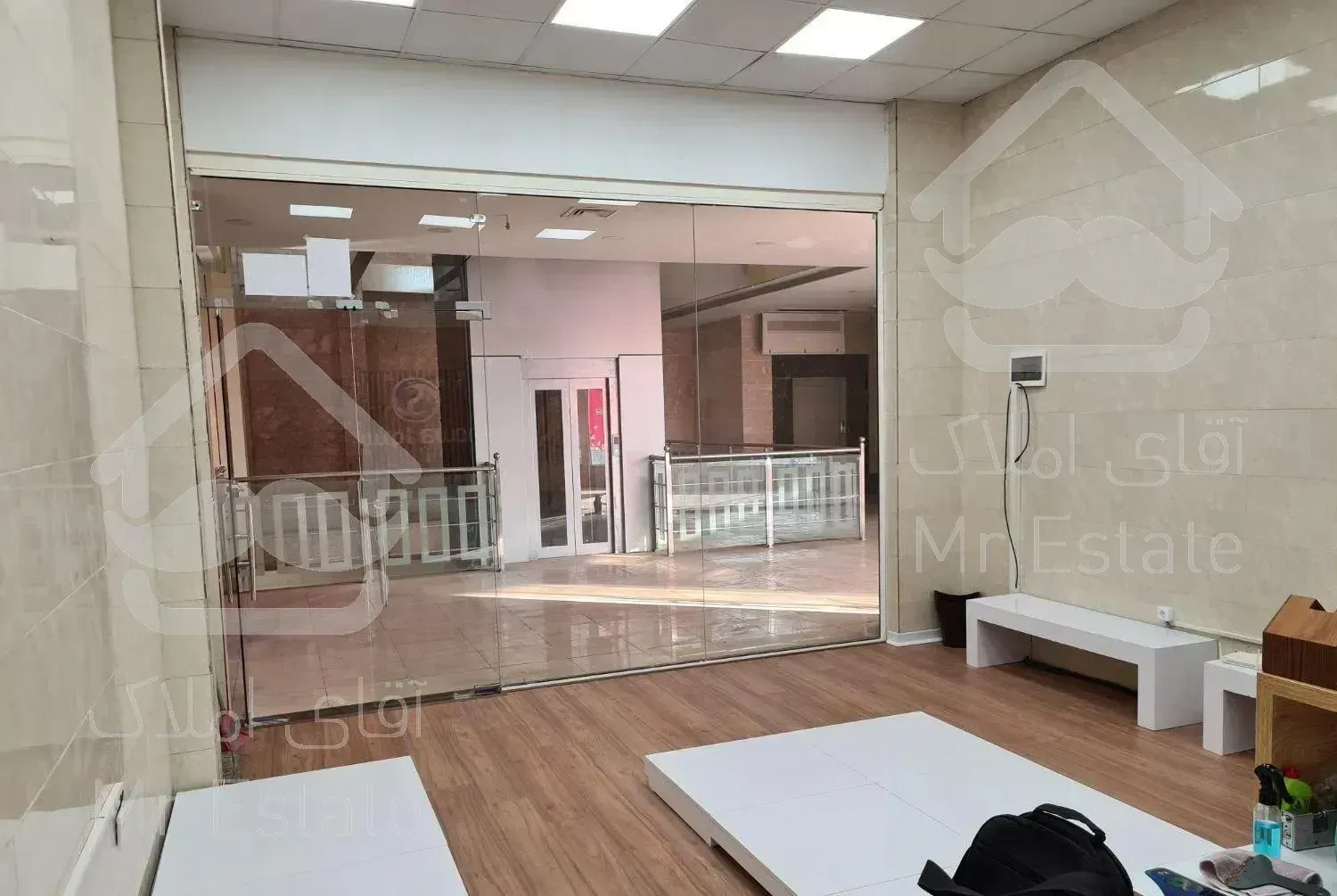 مغازه ۳۶ متری با ۱۲ متر انباری