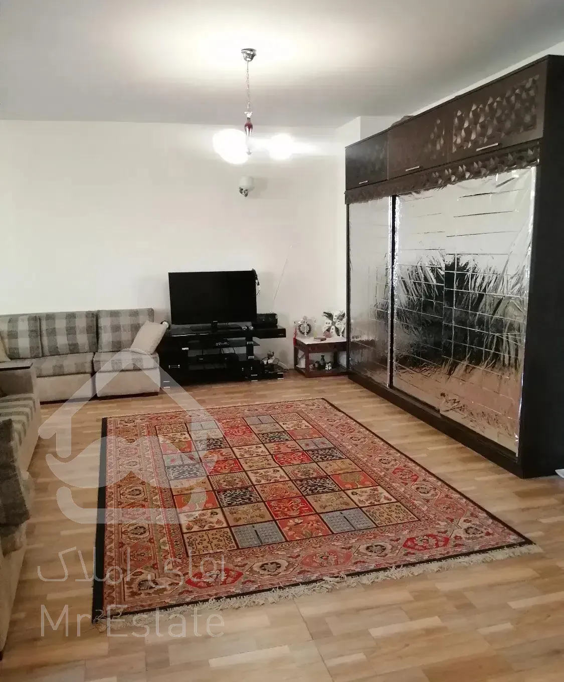 آپارتمان 150 متری سه خواب بازسازی شده