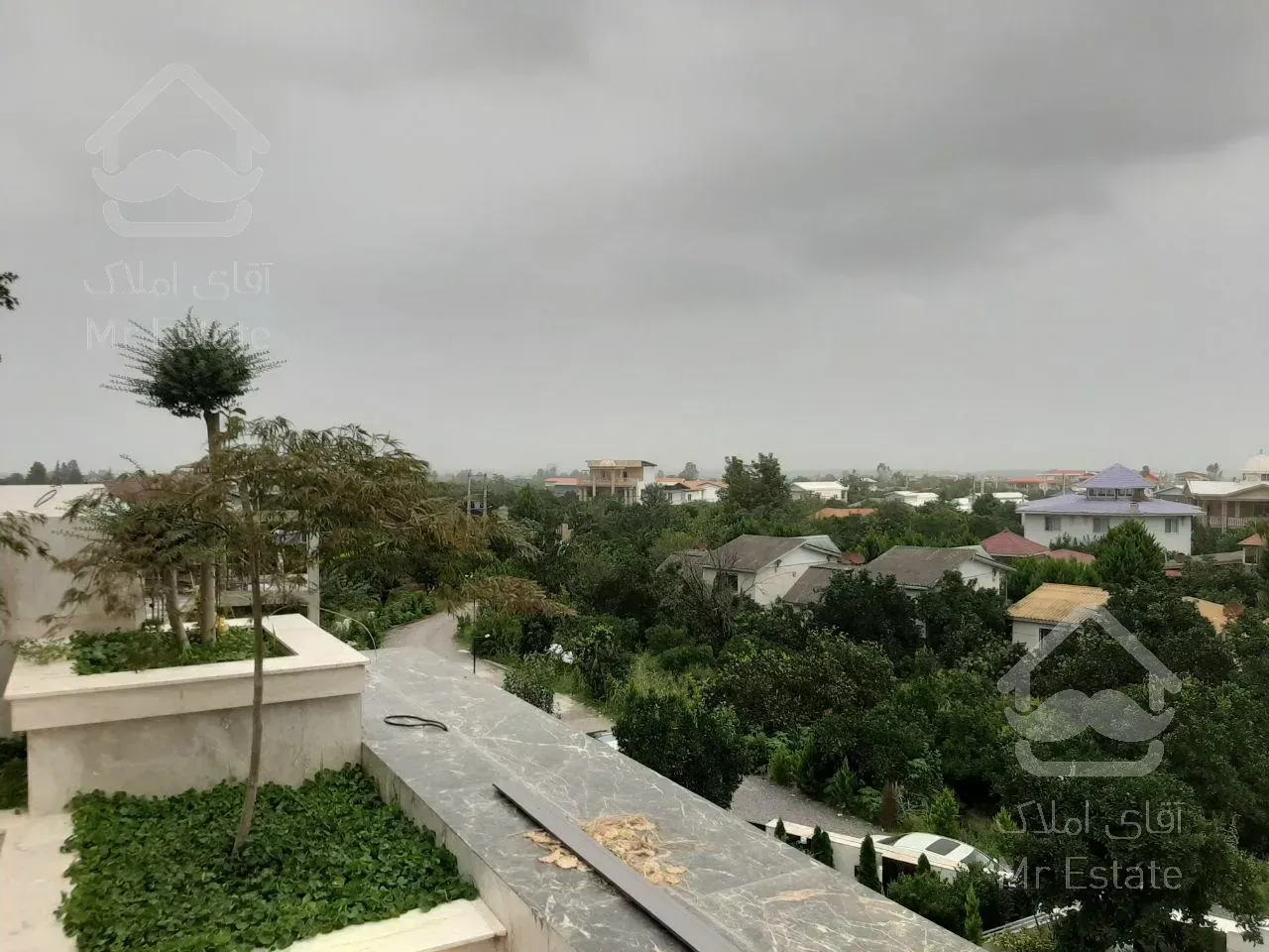 ٥٥٠ متر ويلا تريپلكس با روف ويوي ابدي كوه و جنگل