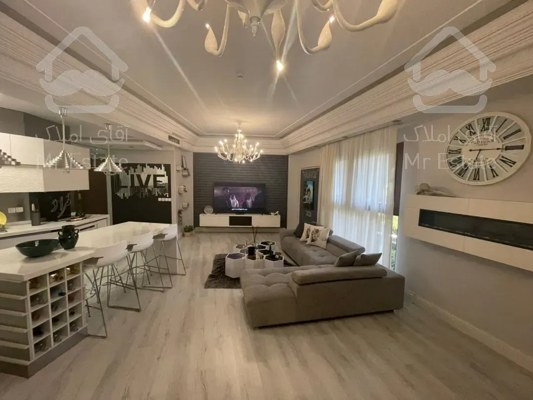 آپارتمان ۱۳۶متری فرمانیه غربی