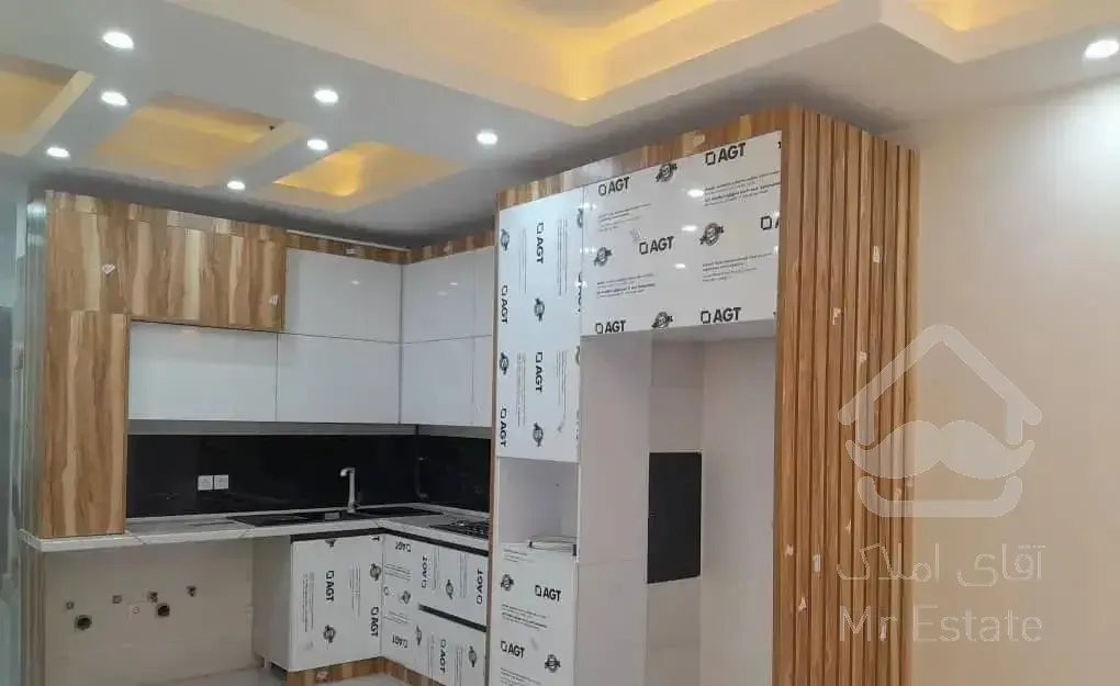 واحد نوساز ۹۱متری کلید نخورده دسترسی عالی ونورگیر