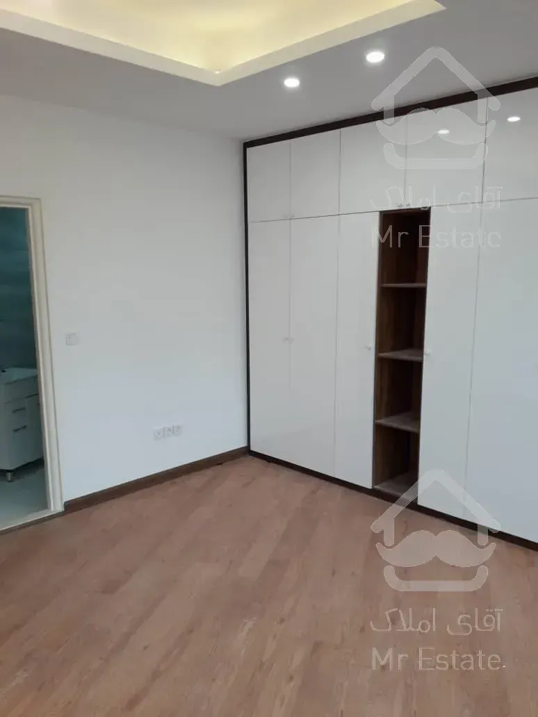 144 متر / سه خواب /شمال مرزداران / کلید نخورده