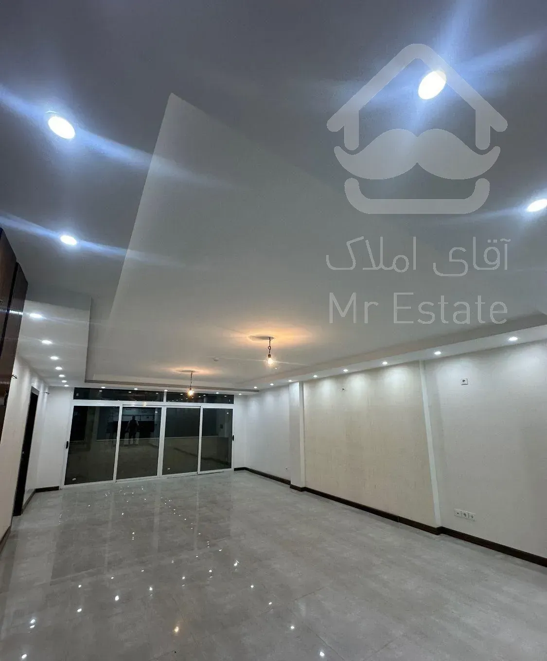 آپارتمان ۱۲۵ متری / جنوبی / ۳ خواب