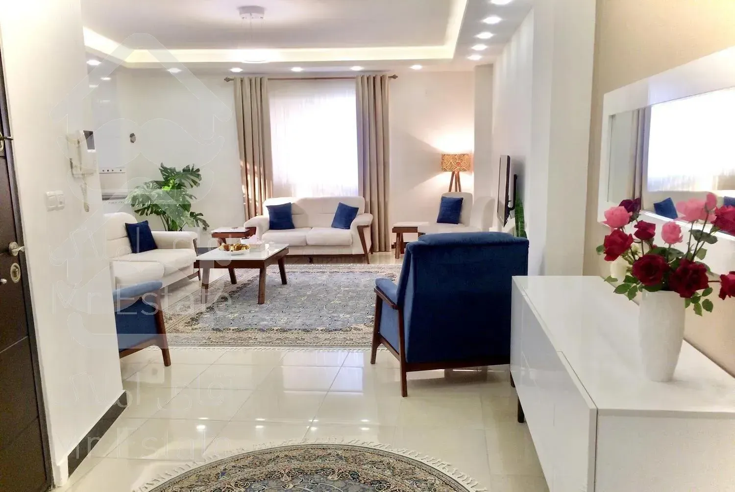 آپارتمان دو نبش تک واحدی