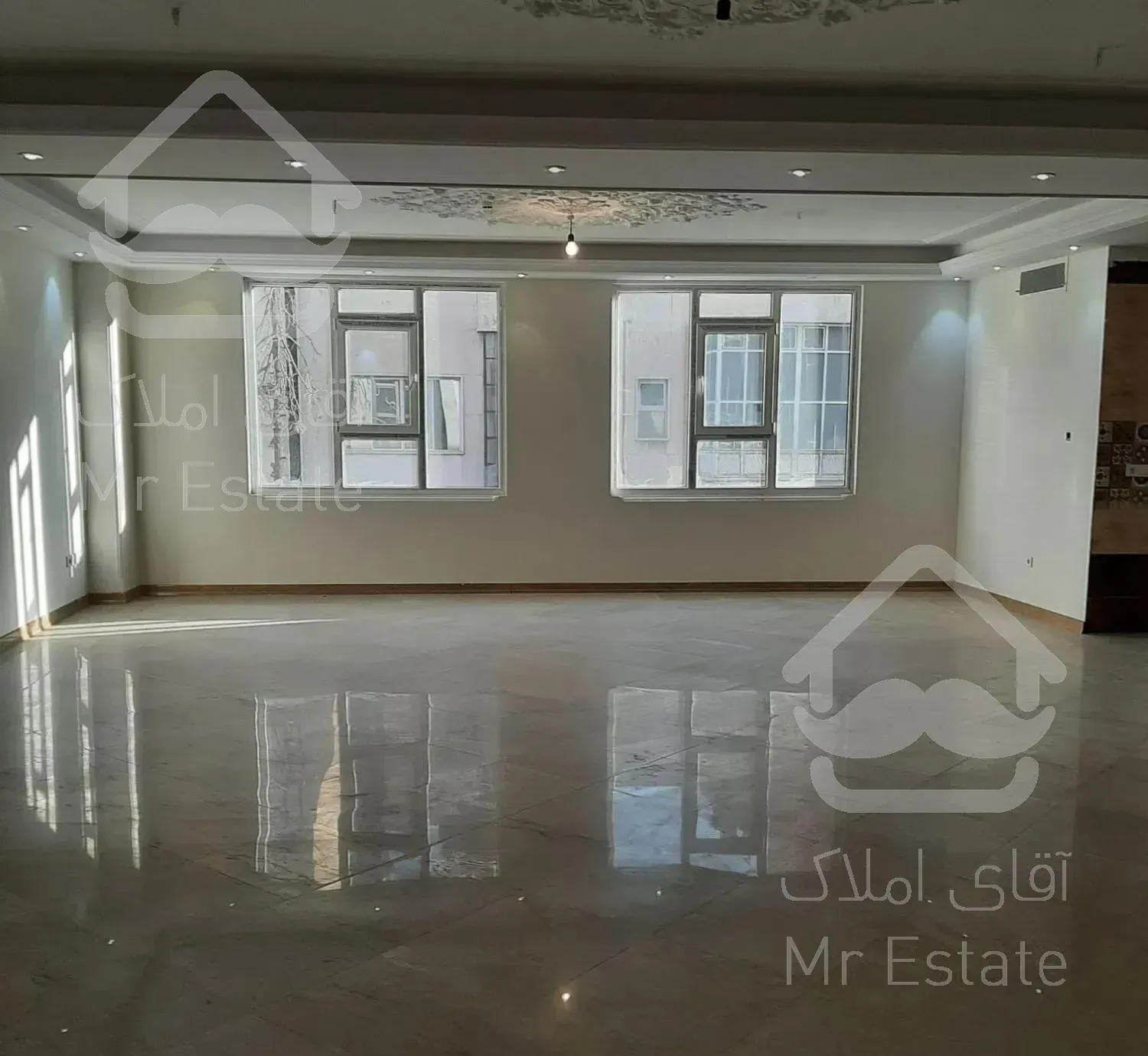 میدان ولیعصر 200متر 4 خواب تکواحد با دو پارکینگ