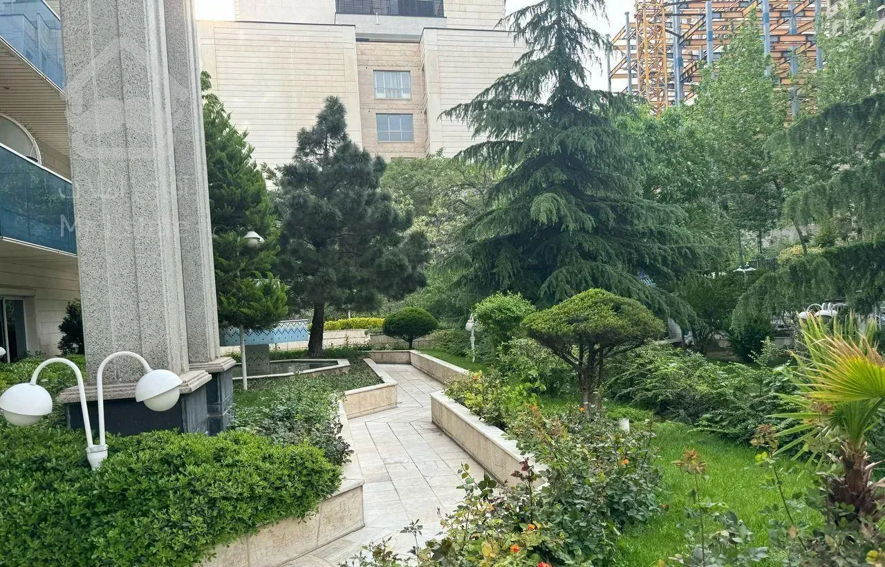 فروش آپارتمان ۳۱۰ متری ۳ خوابه در نیاوران برج باغ