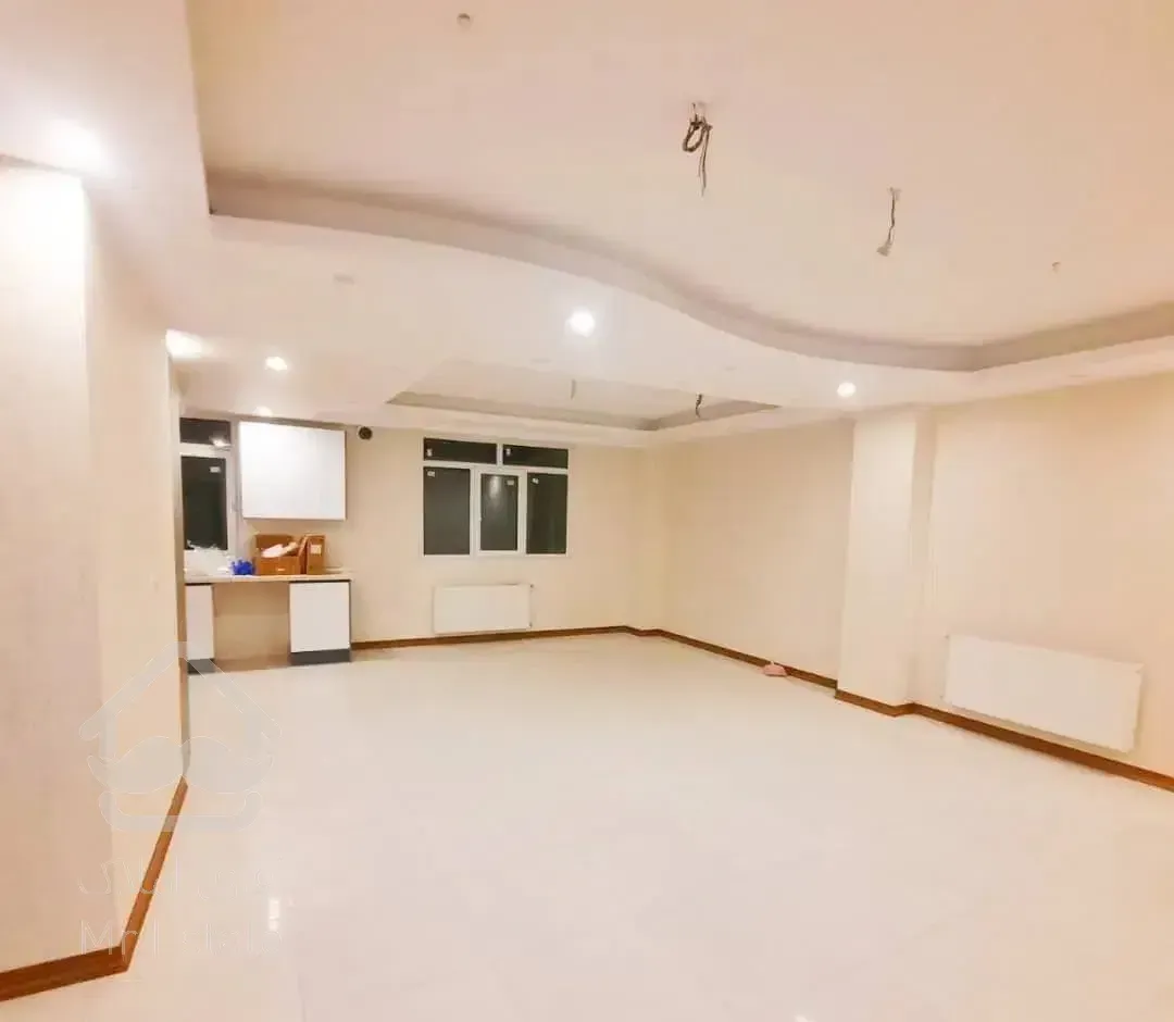 100 متر فول امکانات