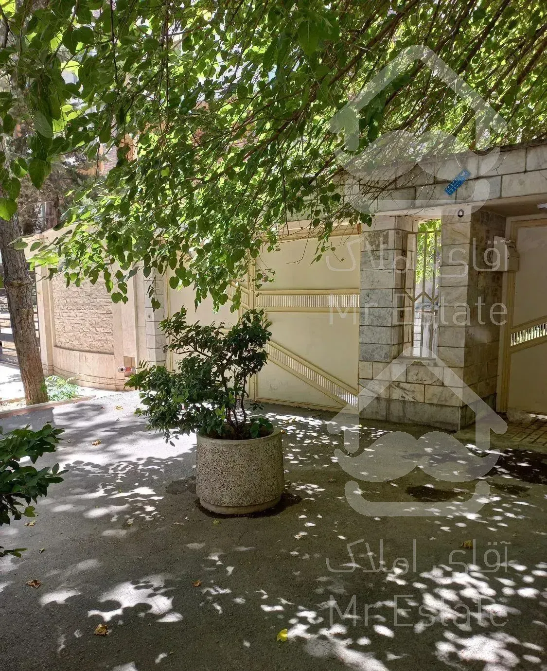 آپارتمان ۱۵۵متری ۳خوابه با ۲پاسیو بزرگ