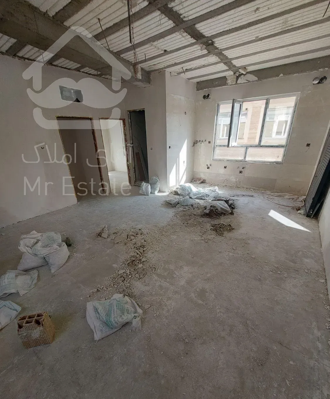 ۶۰متر / دو خواب / فول امکانات