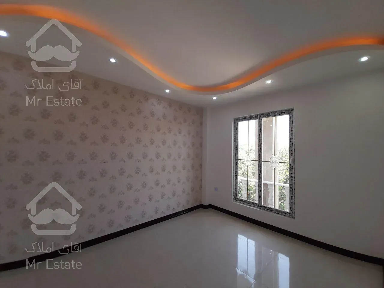 ویلا لوکس ۲۵۰ متری