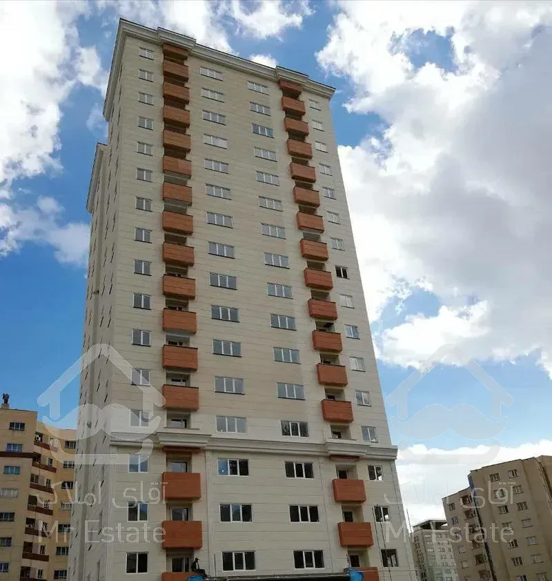 ۱۳۰متر/ بدون پرتی/ اوکازیون / ۳خواب/ پیش خرید